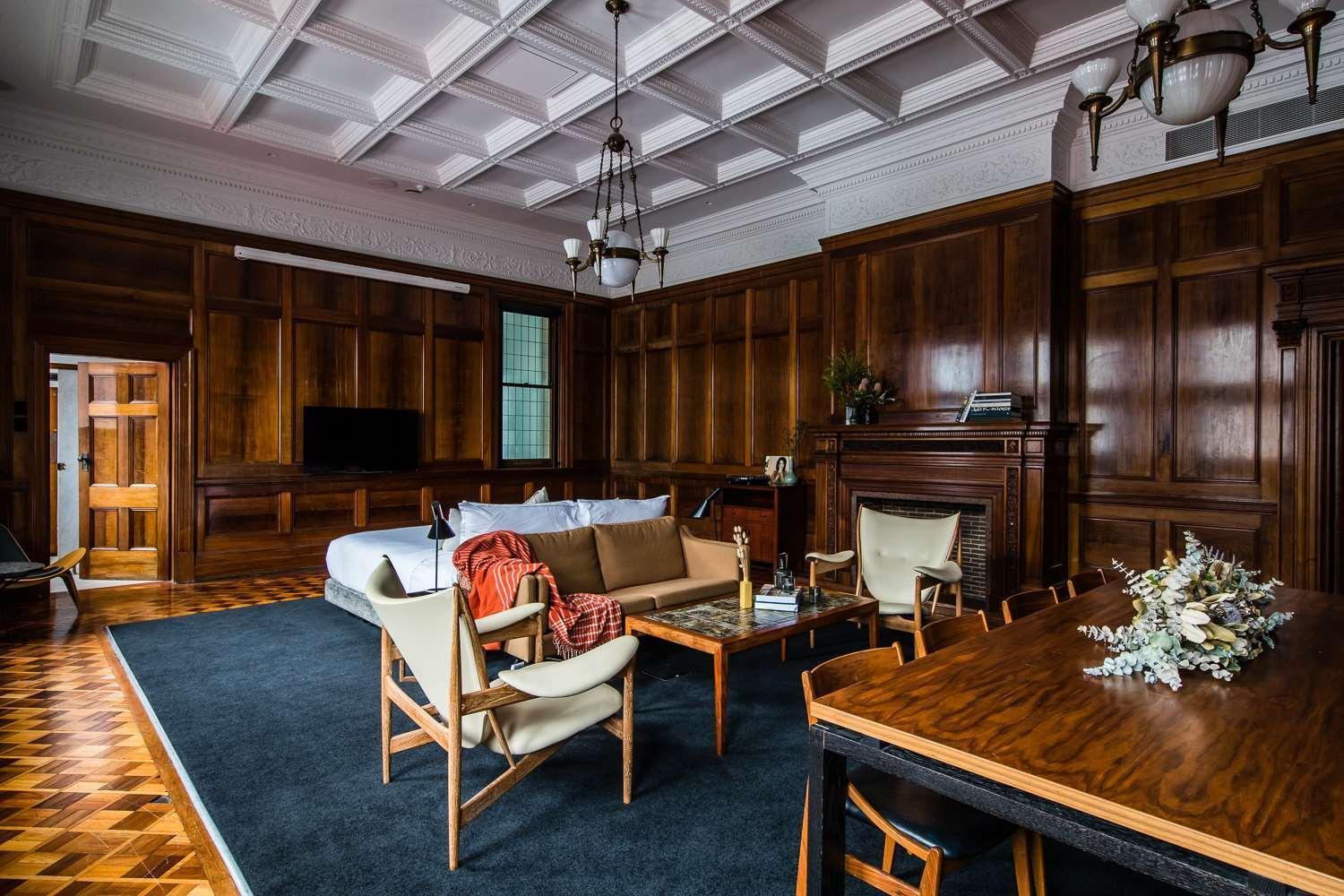 The Old Clare By Ode Hotels Sydney Exteriér fotografie The interior of the Governor's Suite